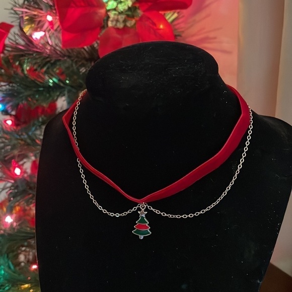 Red Velvet Christmas Tree Charm Silver Necklace - Picture 12 of 12
